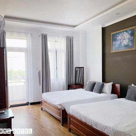 Khach San Minh Quang Ξενοδοχείο Phan Rang Εξωτερικό φωτογραφία